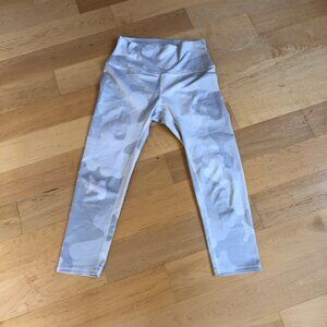 Alo Yoga Pilates Workout Pants Leggings Light Gray